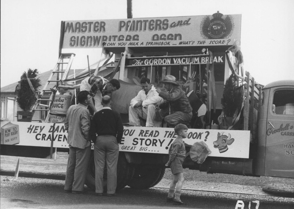 Parade - Master Painters and Signwriters Assn.
