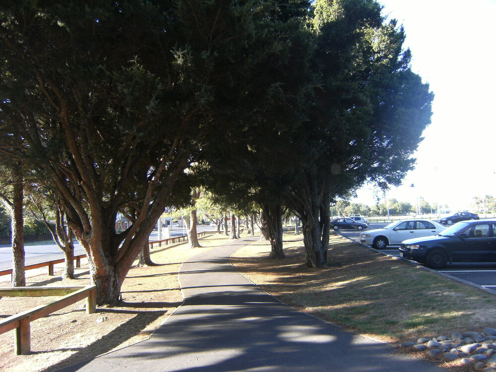 Pathway next to Gate 2b