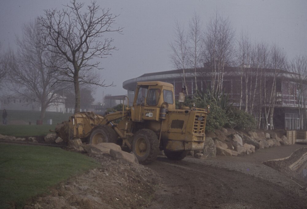 Landscaping of the village green and edge of Oranga Lake 06