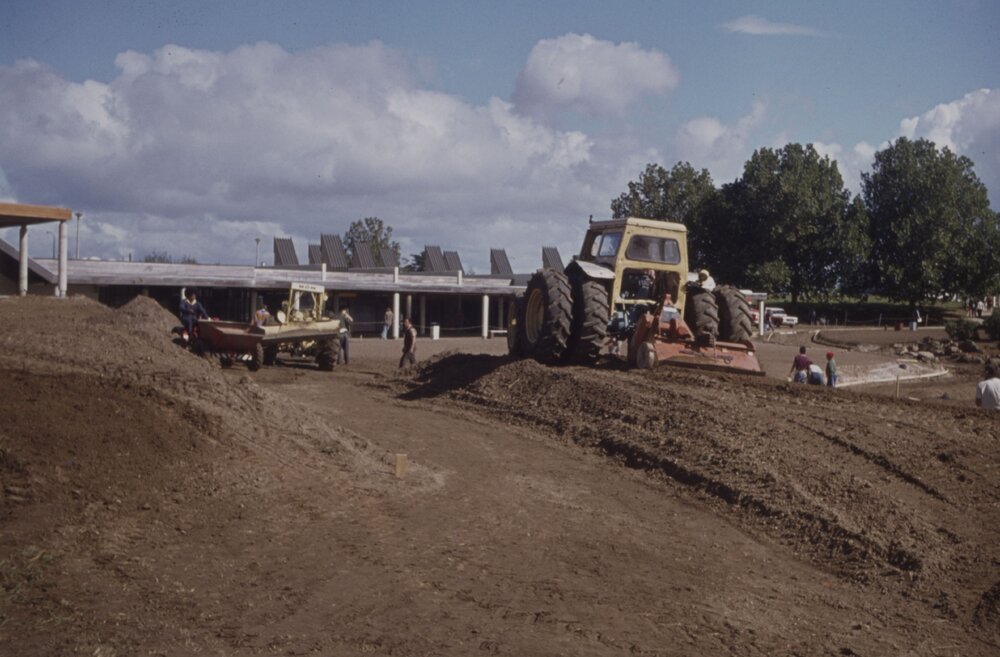 Landscaping of the village green and edge of Oranga Lake 09