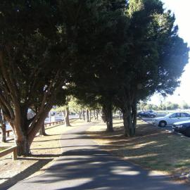 Pathway next to Gate 2b