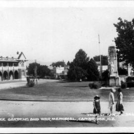 Jubilee Gardens and War Memorial Cambridge