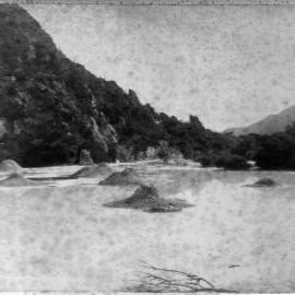 Ketetahi steam holes Tongariro