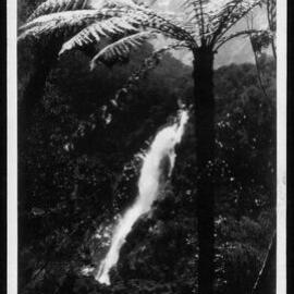 Bowen Falls Milford Track New Zealand