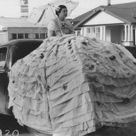 Parade - Girl in oversized dress
