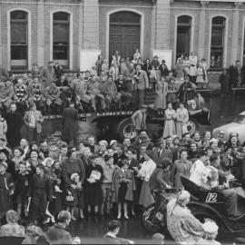 Parade - Vintage car